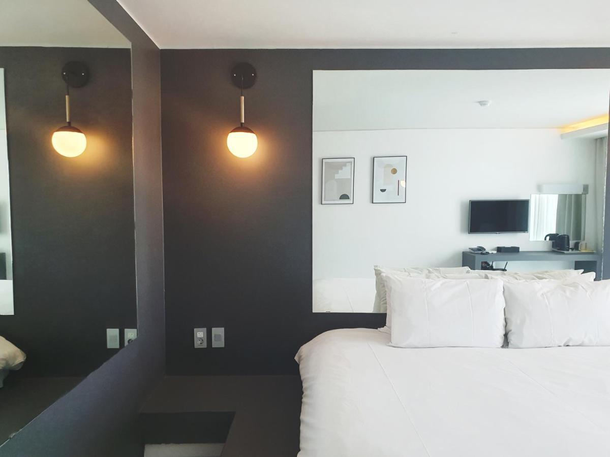 Pampas Hotel Чеджудо Экстерьер фото